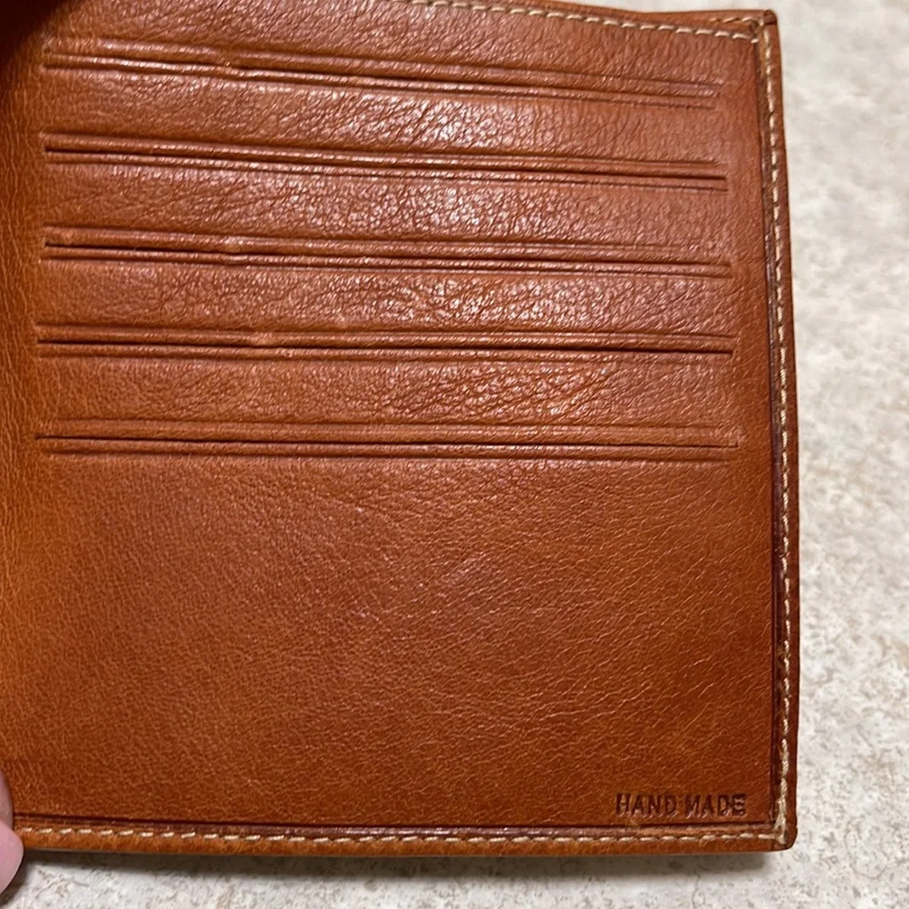 BNWOT VINTAGE AEROPOSTALE TAN & SADDLE BROWN LEATHER AIRPLANE BIFOLD WAL…